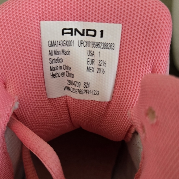 And1 Girls pink and white High Top sneakers size 1. - Picture 5 of 9